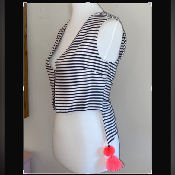 Nautical Striped High Low Vest with Tassels Size Small NWT America & Beyond - Picture 3 of 11